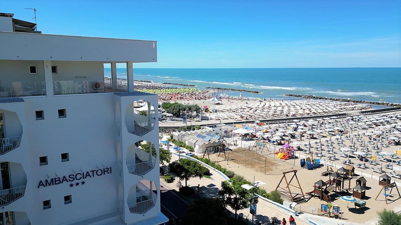 Ambasciatori Hotel - Beach Front -Breakfast Xxl & Brunch Until 12 30Pm Misano Adriatico Bagian luar foto